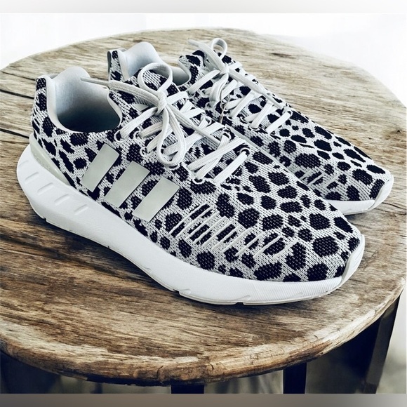 Adidas Swift Run 22 Leopard Sneakers size 10 - Picture 1 of 5